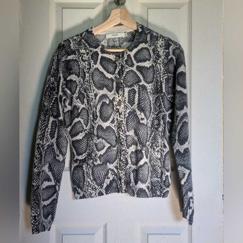 Black and Gray Snakeskin Wool Cardigan